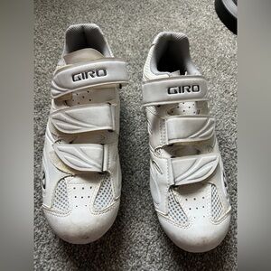 Giro Sante II White Cycling Shoes with Velcro Straps